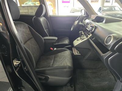 2015 Scion xB Base 4DR WAGON   - Photo 15 - Hamilton, OH 45015