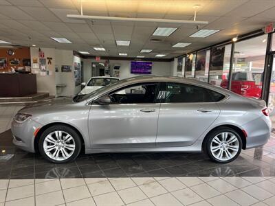 2015 Chrysler 200 Series Limited 4DR SEDAN   - Photo 2 - Hamilton, OH 45015
