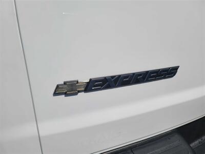 2019 Chevrolet Express 2500 3DR CARGO VAN   - Photo 19 - Hamilton, OH 45015