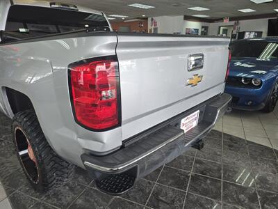 2017 Chevrolet Silverado 1500 LT   - Photo 5 - Hamilton, OH 45015
