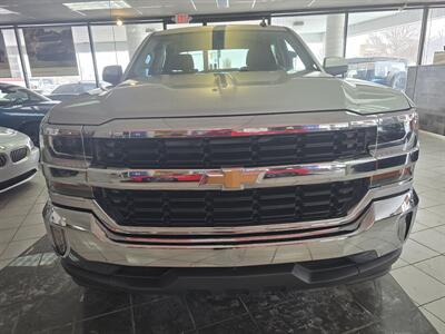 2017 Chevrolet Silverado 1500 LT   - Photo 2 - Hamilton, OH 45015