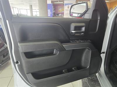 2017 Chevrolet Silverado 1500 LT   - Photo 7 - Hamilton, OH 45015