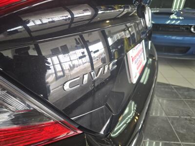 2017 Honda Civic LX - Photo 27 - Hamilton, OH 45015