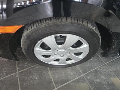 2017 Honda Civic LX - Photo 26 - Hamilton, OH 45015