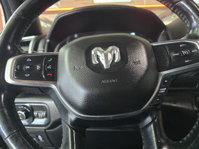 2019 RAM 1500 Laramie CREW CAB 4X4   - Photo 25 - Hamilton, OH 45015