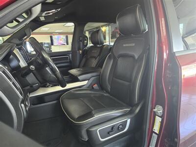 2019 RAM 1500 Laramie CREW CAB 4X4   - Photo 8 - Hamilton, OH 45015