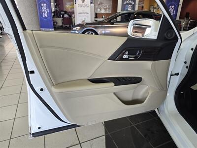 2016 Honda Accord EX 4DR SEDAN   - Photo 7 - Hamilton, OH 45015