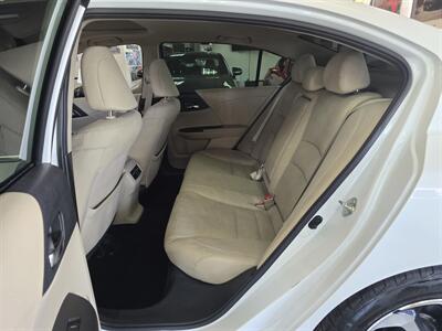 2016 Honda Accord EX 4DR SEDAN   - Photo 11 - Hamilton, OH 45015