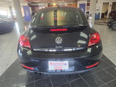 2018 Volkswagen Beetle-Classic 2.0T S 2DR HATCHBACK   - Photo 5 - Hamilton, OH 45015