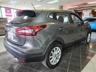 2021 Nissan Rogue Sport S 4DR CROSSOVER   - Photo 5 - Hamilton, OH 45015