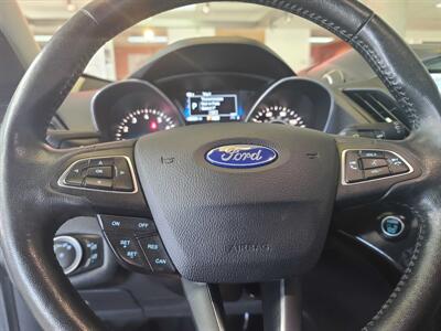 2019 Ford Escape Titanium 4DR SUV AWD   - Photo 28 - Hamilton, OH 45015