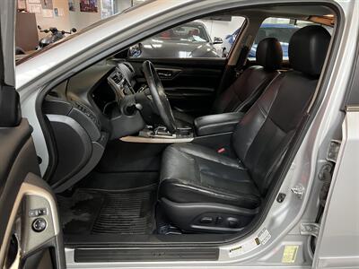 2015 Nissan Altima 2.5 SL 4DR SEDAN   - Photo 9 - Hamilton, OH 45015