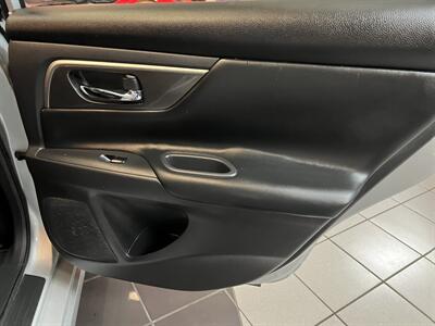 2015 Nissan Altima 2.5 SL 4DR SEDAN   - Photo 25 - Hamilton, OH 45015