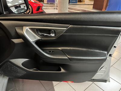 2015 Nissan Altima 2.5 SL 4DR SEDAN   - Photo 29 - Hamilton, OH 45015