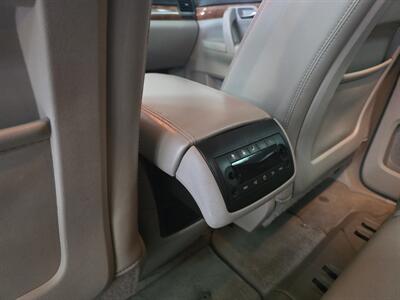 2010 Saturn Outlook XR-L 4DR SUV AWD   - Photo 14 - Hamilton, OH 45015