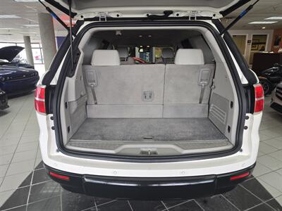 2010 Saturn Outlook XR-L 4DR SUV AWD   - Photo 32 - Hamilton, OH 45015