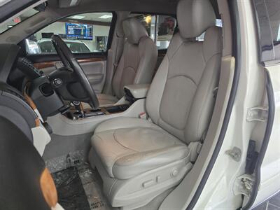 2010 Saturn Outlook XR-L 4DR SUV AWD   - Photo 9 - Hamilton, OH 45015