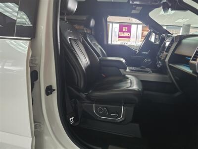 2017 Ford F-150 Platinum   - Photo 13 - Hamilton, OH 45015