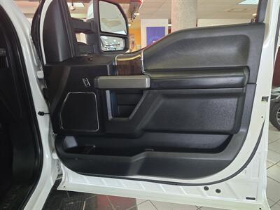 2017 Ford F-150 Platinum   - Photo 11 - Hamilton, OH 45015