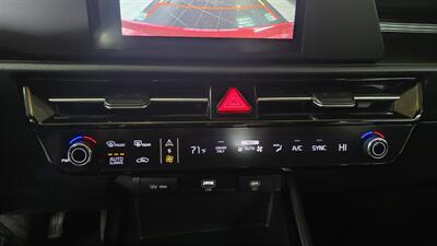 2023 Kia Niro LX 4DR CROSSOVER - Photo 18 - Hamilton, OH 45015