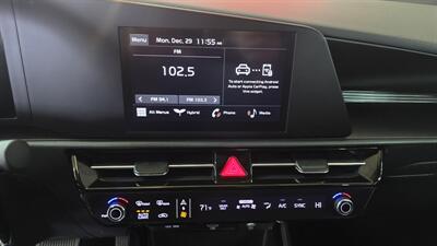 2023 Kia Niro LX 4DR CROSSOVER - Photo 16 - Hamilton, OH 45015