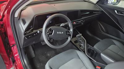 2023 Kia Niro LX 4DR CROSSOVER - Photo 11 - Hamilton, OH 45015