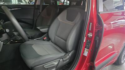 2023 Kia Niro LX 4DR CROSSOVER - Photo 10 - Hamilton, OH 45015