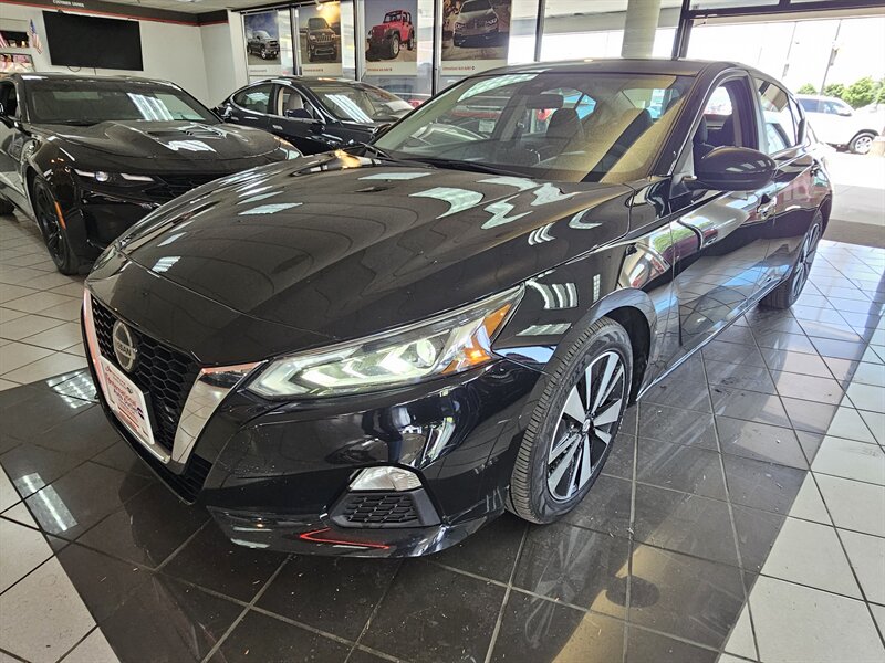 2022 Nissan Altima 2.5 SV 4DR SEDAN   - Photo 1 - Hamilton, OH 45015