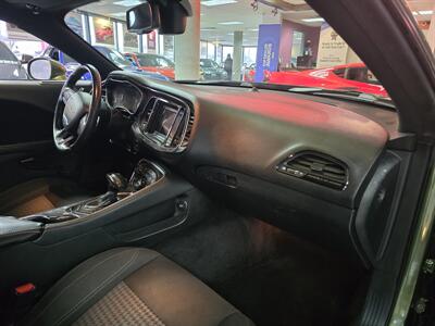 2018 Dodge Challenger SXT 2DR COUPE - Photo 12 - Hamilton, OH 45015