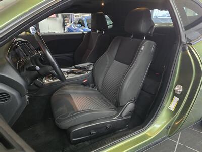 2018 Dodge Challenger SXT 2DR COUPE - Photo 9 - Hamilton, OH 45015