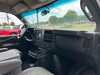 2018 Chevrolet Express 3500 3DR CARGO VAN   - Photo 14 - Hamilton, OH 45015