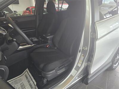 2020 Mitsubishi Eclipse ES 4DR SUV AWD - Photo 9 - Hamilton, OH 45015