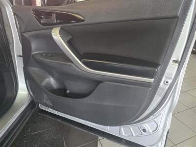 2020 Mitsubishi Eclipse ES 4DR SUV AWD - Photo 12 - Hamilton, OH 45015