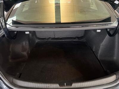 2018 Chevrolet Malibu LT 4DR SEDAN   - Photo 29 - Hamilton, OH 45015