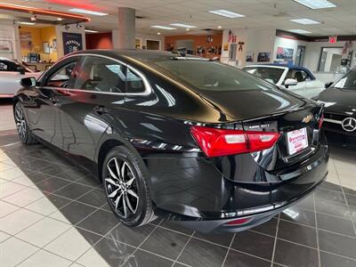 2018 Chevrolet Malibu LT 4DR SEDAN   - Photo 8 - Hamilton, OH 45015