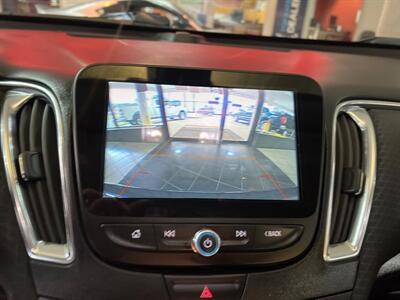 2018 Chevrolet Malibu LT 4DR SEDAN   - Photo 16 - Hamilton, OH 45015