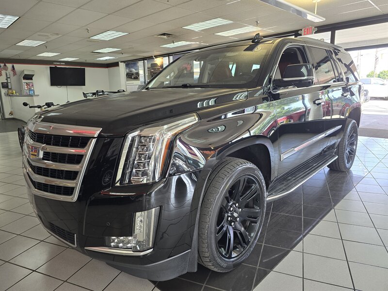 2015 Cadillac Escalade Premium 4DR SUV AWD   - Photo 1 - Hamilton, OH 45015