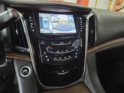 2015 Cadillac Escalade Premium 4DR SUV AWD   - Photo 36 - Hamilton, OH 45015