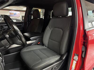 2021 RAM 1500 Big Horn/QUAD CAB/4X4   - Photo 10 - Hamilton, OH 45015