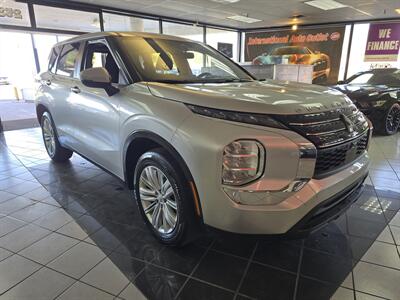 2024 Mitsubishi Outlander ES 4DR SUV   - Photo 3 - Hamilton, OH 45015