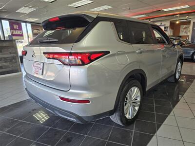 2024 Mitsubishi Outlander ES 4DR SUV   - Photo 4 - Hamilton, OH 45015