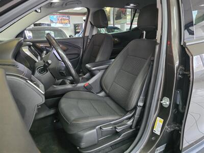 2020 GMC Terrain SLE 4DR SUV - Photo 9 - Hamilton, OH 45015