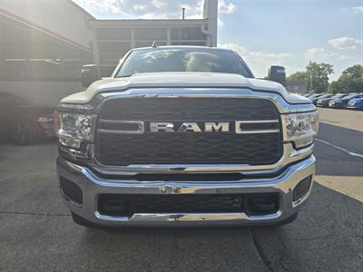 2023 RAM 2500 Tradesman 4DR CREW CAB 4X4 - Photo 2 - Hamilton, OH 45015