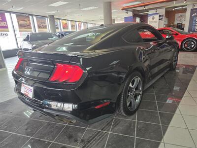 2020 Ford Mustang GT   - Photo 4 - Hamilton, OH 45015