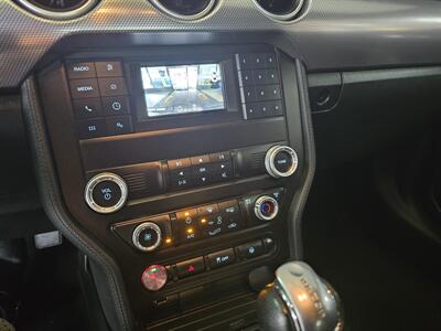 2020 Ford Mustang GT   - Photo 17 - Hamilton, OH 45015