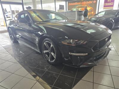 2020 Ford Mustang GT   - Photo 3 - Hamilton, OH 45015