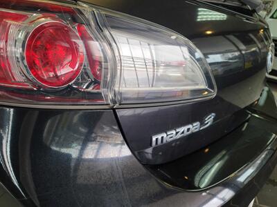 2010 Mazda Mazda3 s Sport 4DR HATCHBACK   - Photo 25 - Hamilton, OH 45015