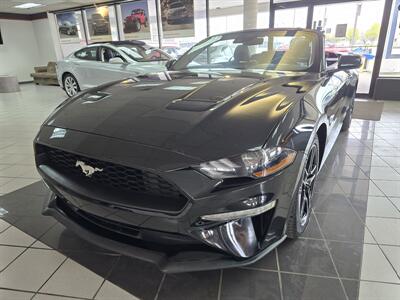 2022 Ford Mustang EcoBoost Premium 2DR CONVERTIBLE   - Photo 2 - Hamilton, OH 45015