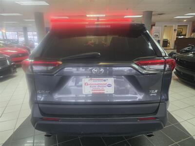 2022 Toyota RAV4 XLE   - Photo 5 - Hamilton, OH 45015