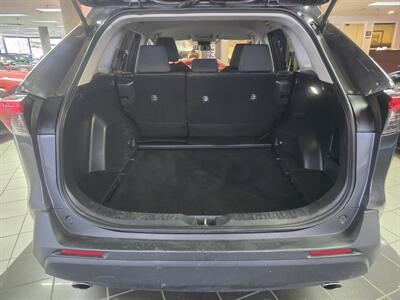 2022 Toyota RAV4 XLE   - Photo 32 - Hamilton, OH 45015
